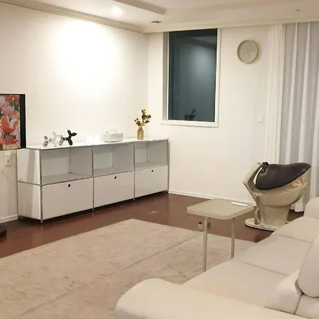 Orange House 24 Apartment